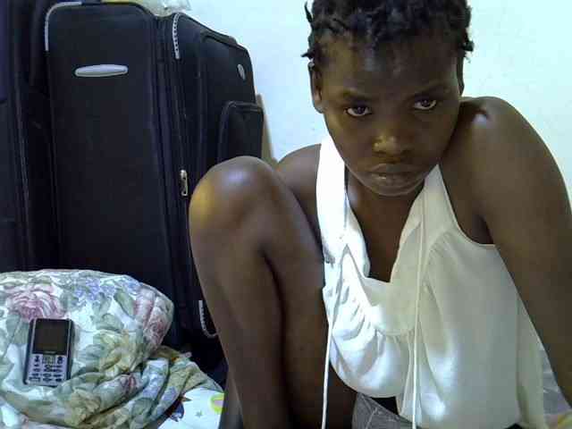 Cute-aliyah webcam
