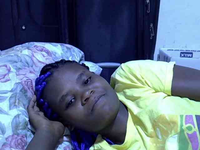 Cute-aliyah webcam