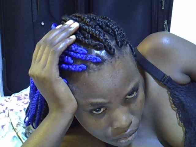 Cute-aliyah webcam