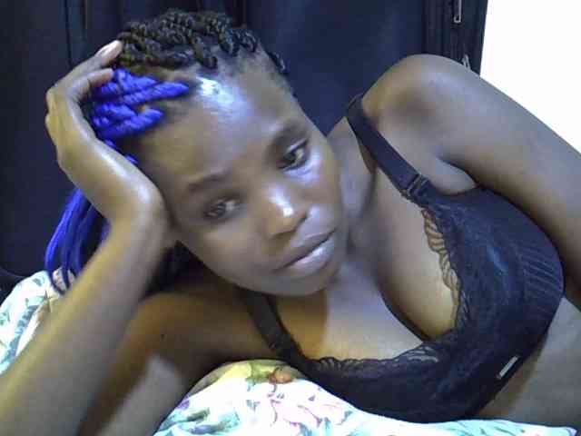 Cute-aliyah webcam