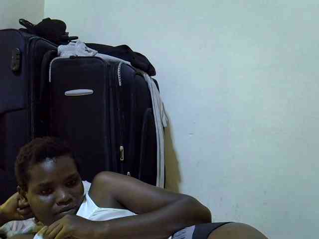 Cute-aliyah webcam