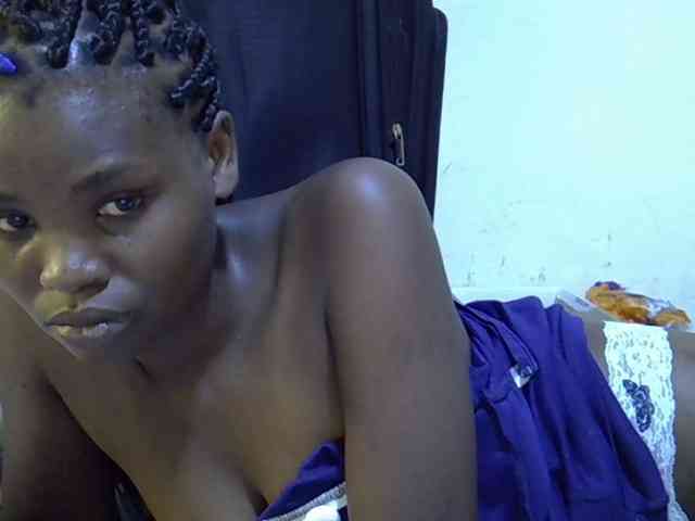 Cute-aliyah webcam