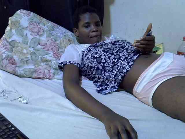 Cute-aliyah webcam