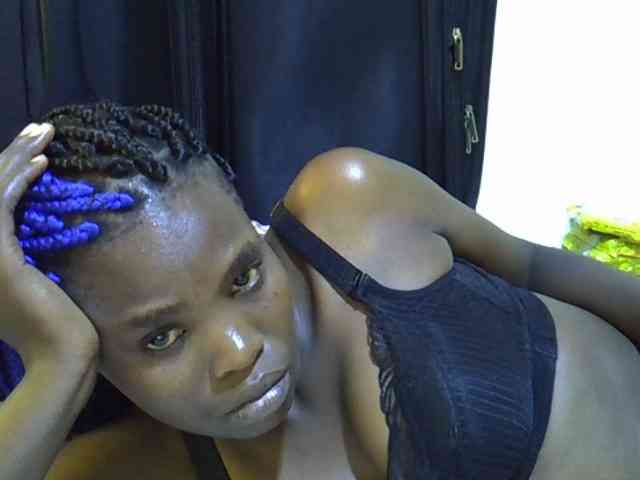 Cute-aliyah webcam