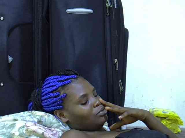 Cute-aliyah webcam