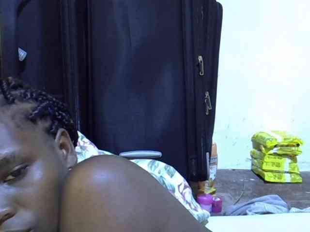 Cute-aliyah webcam