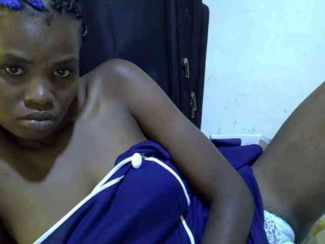 Cute-aliyah webcam