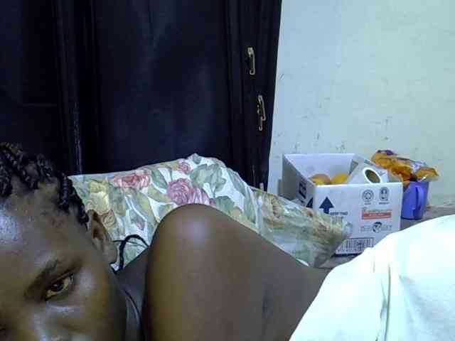 Cute-aliyah webcam