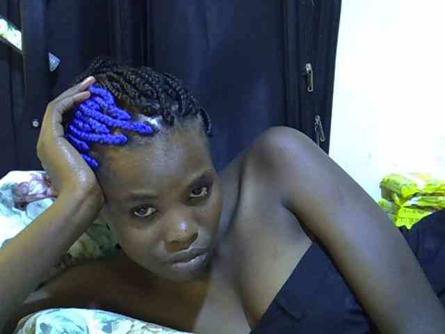Cute-aliyah webcam