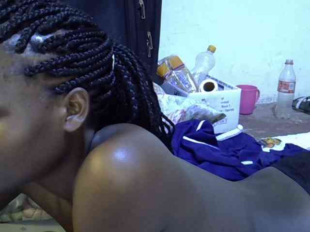 Cute-aliyah webcam