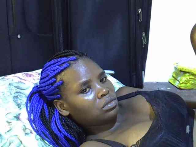 Cute-aliyah webcam