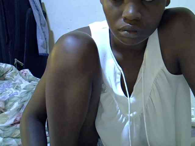 Cute-aliyah webcam