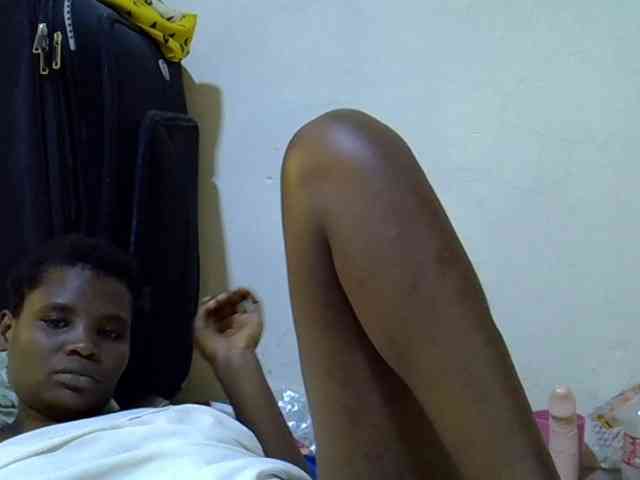 Cute-aliyah webcam