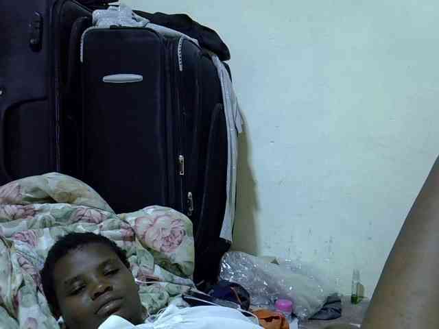 Cute-aliyah webcam