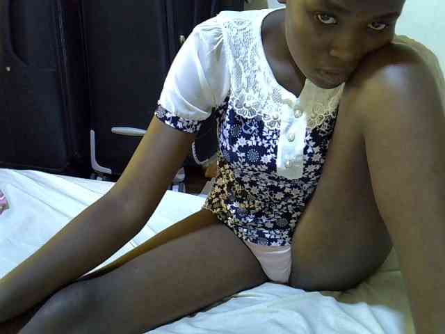 Cute-aliyah webcam