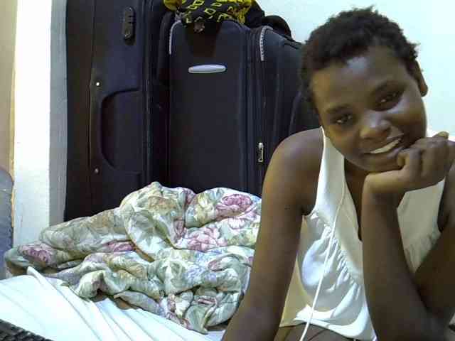 Cute-aliyah webcam