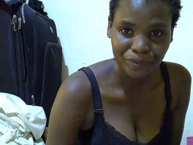 Cute-aliyah webcam