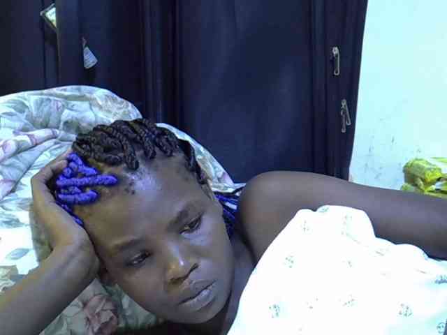 Cute-aliyah webcam