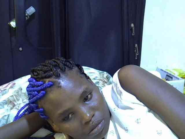 Cute-aliyah webcam