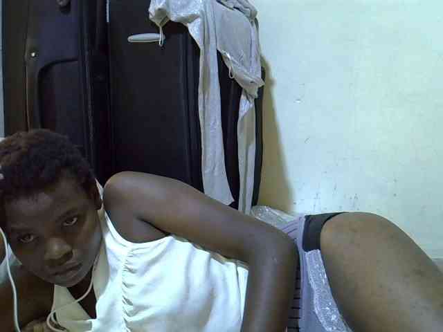 Cute-aliyah webcam