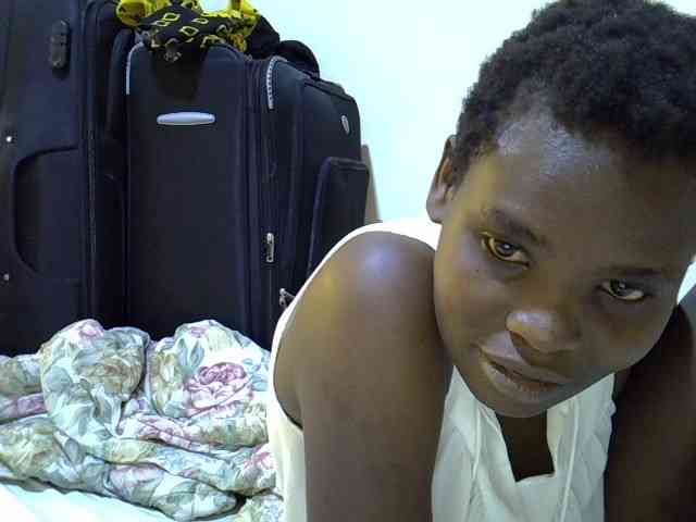 Cute-aliyah webcam