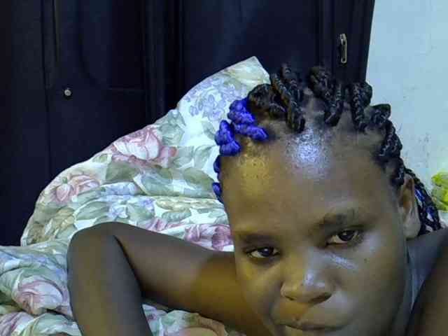 Cute-aliyah webcam