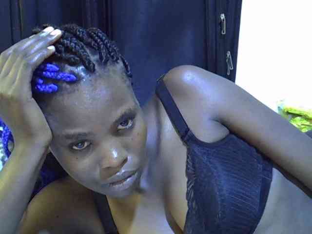 Cute-aliyah webcam