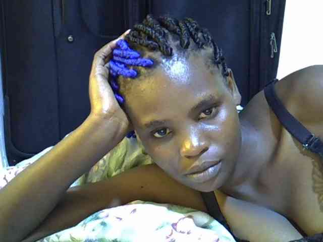 Cute-aliyah webcam