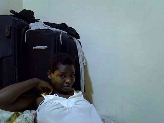 Cute-aliyah webcam