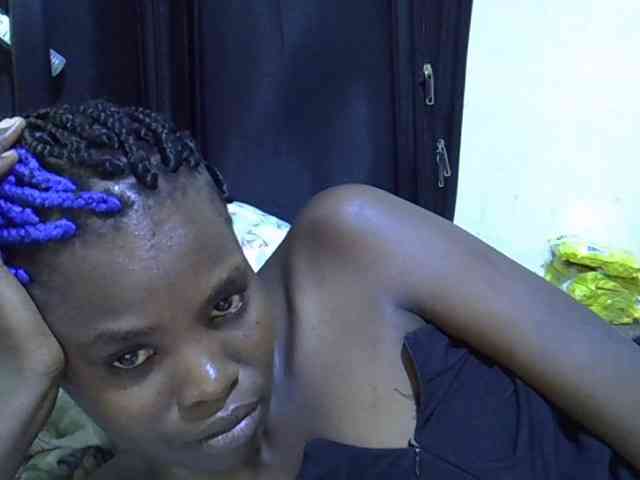 Cute-aliyah webcam