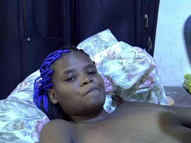 Cute-aliyah webcam