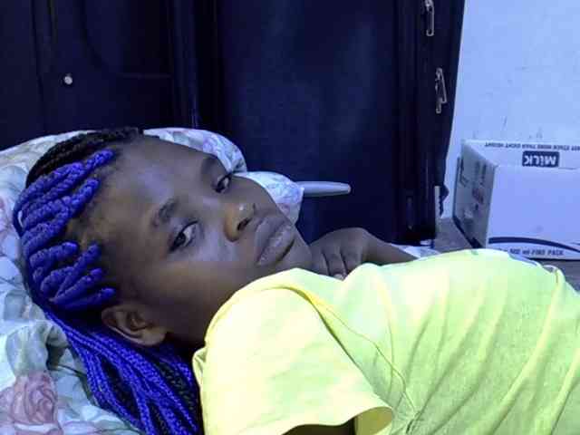 Cute-aliyah webcam
