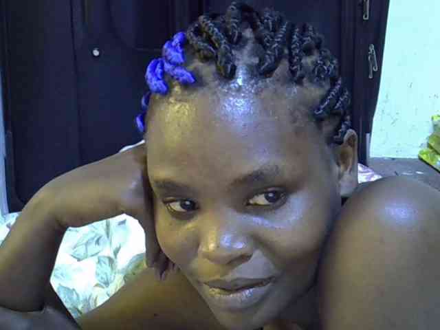 Cute-aliyah webcam