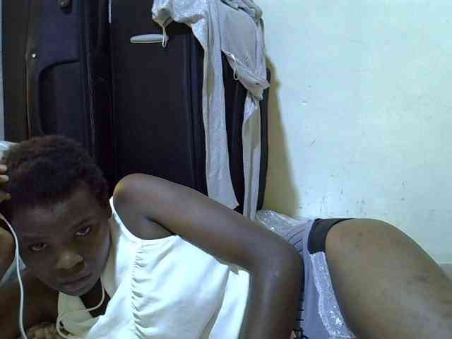 Cute-aliyah webcam