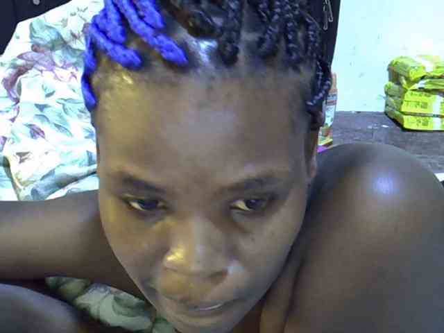 Cute-aliyah webcam