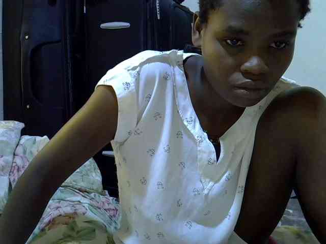 Cute-aliyah webcam