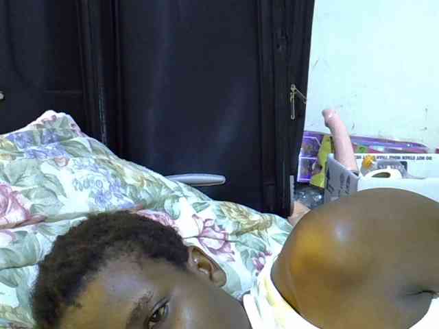 Cute-aliyah webcam