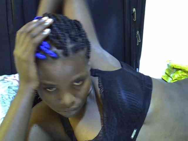 Cute-aliyah webcam