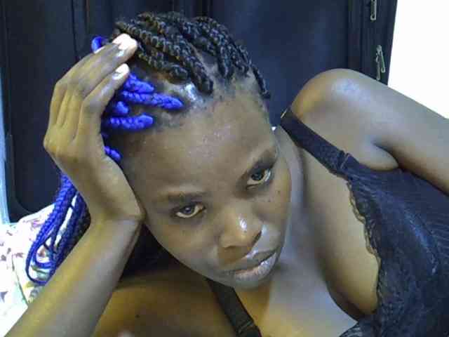 Cute-aliyah webcam