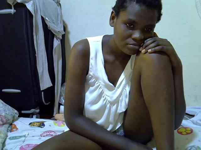 Cute-aliyah webcam