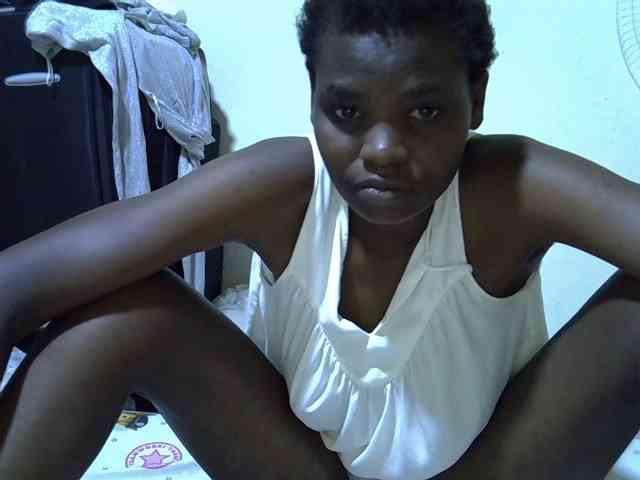 Cute-aliyah webcam