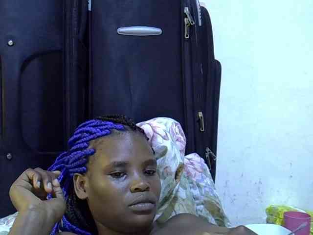 Cute-aliyah webcam