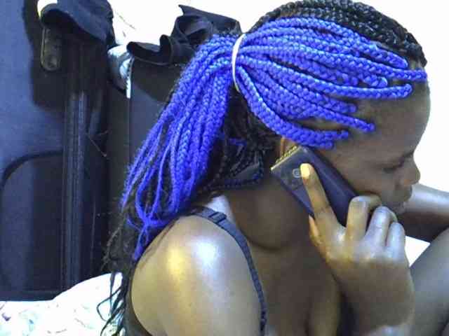 Cute-aliyah webcam