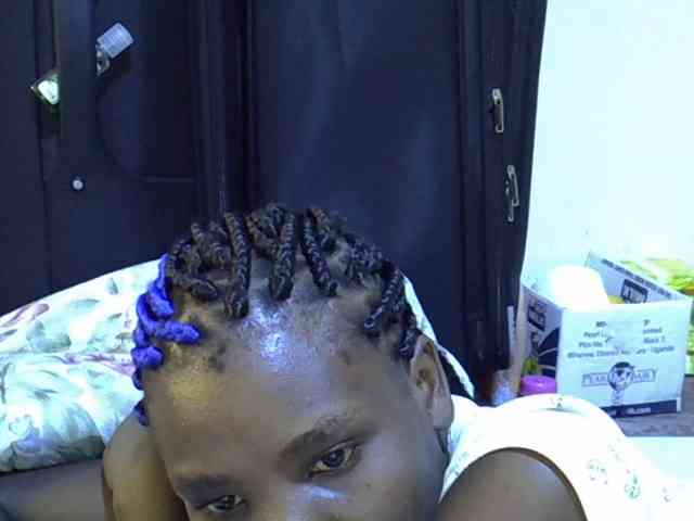 Cute-aliyah webcam