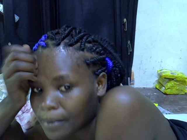 Cute-aliyah webcam