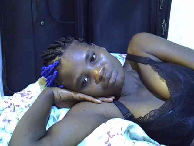 Cute-aliyah webcam