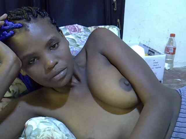 Cute-aliyah webcam