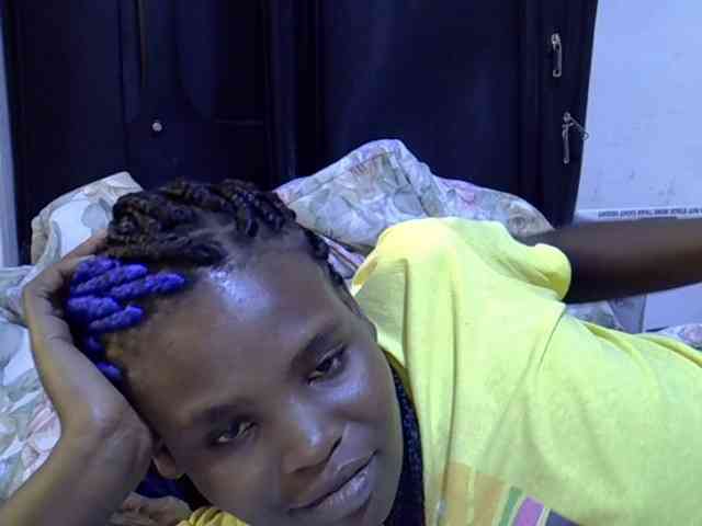 Cute-aliyah webcam