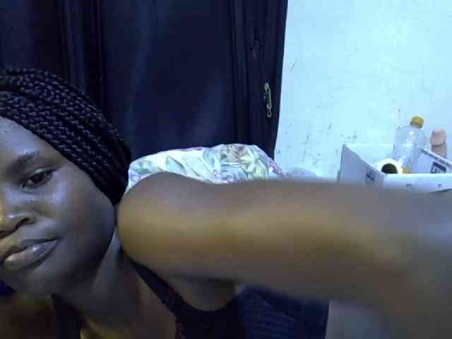 Cute-aliyah webcam