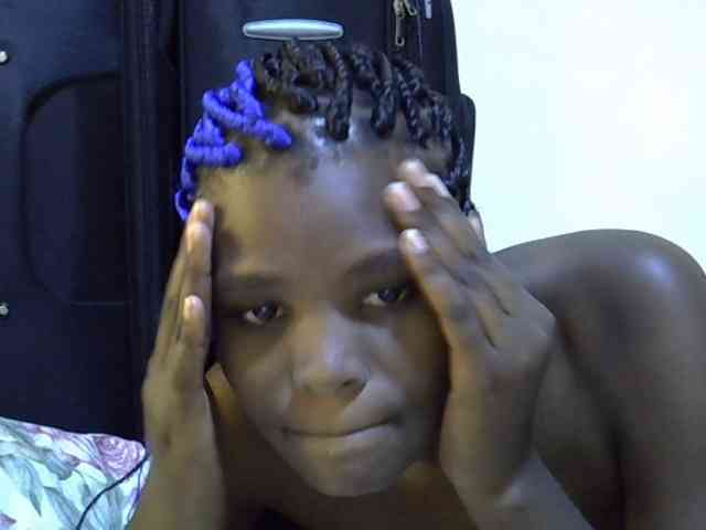 Cute-aliyah webcam